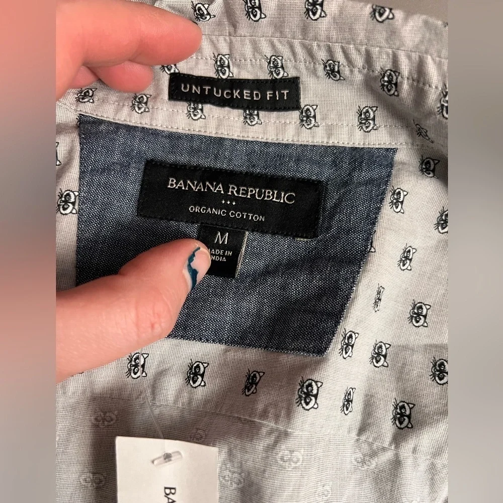 Banana Republic Men’s Med NWT gray button down cat print slim untucked fit 15x34
